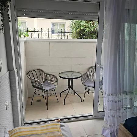 Apartament Nifaki Paralía